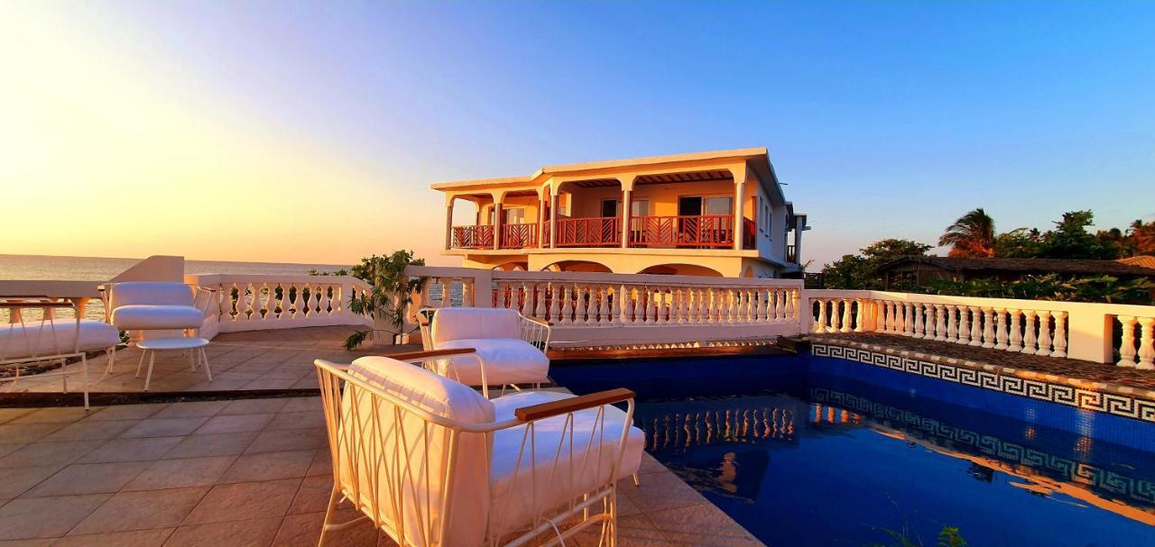 Al Camar Lodge Ndzaouze Екстер'єр фото